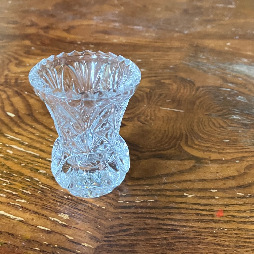Elegant Crystal Vase
